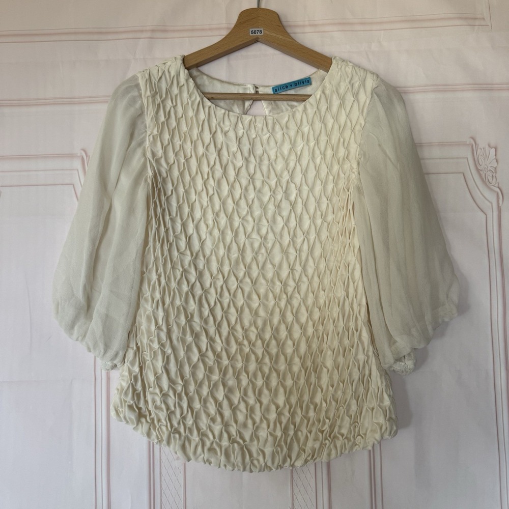 Alice + Olivia Silk Top Diamond Waffle Textured Cream Size S/M Quiet Luxury